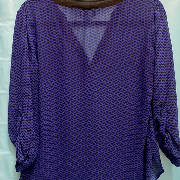 Sheer Tunic Top - Picture 2 of 2